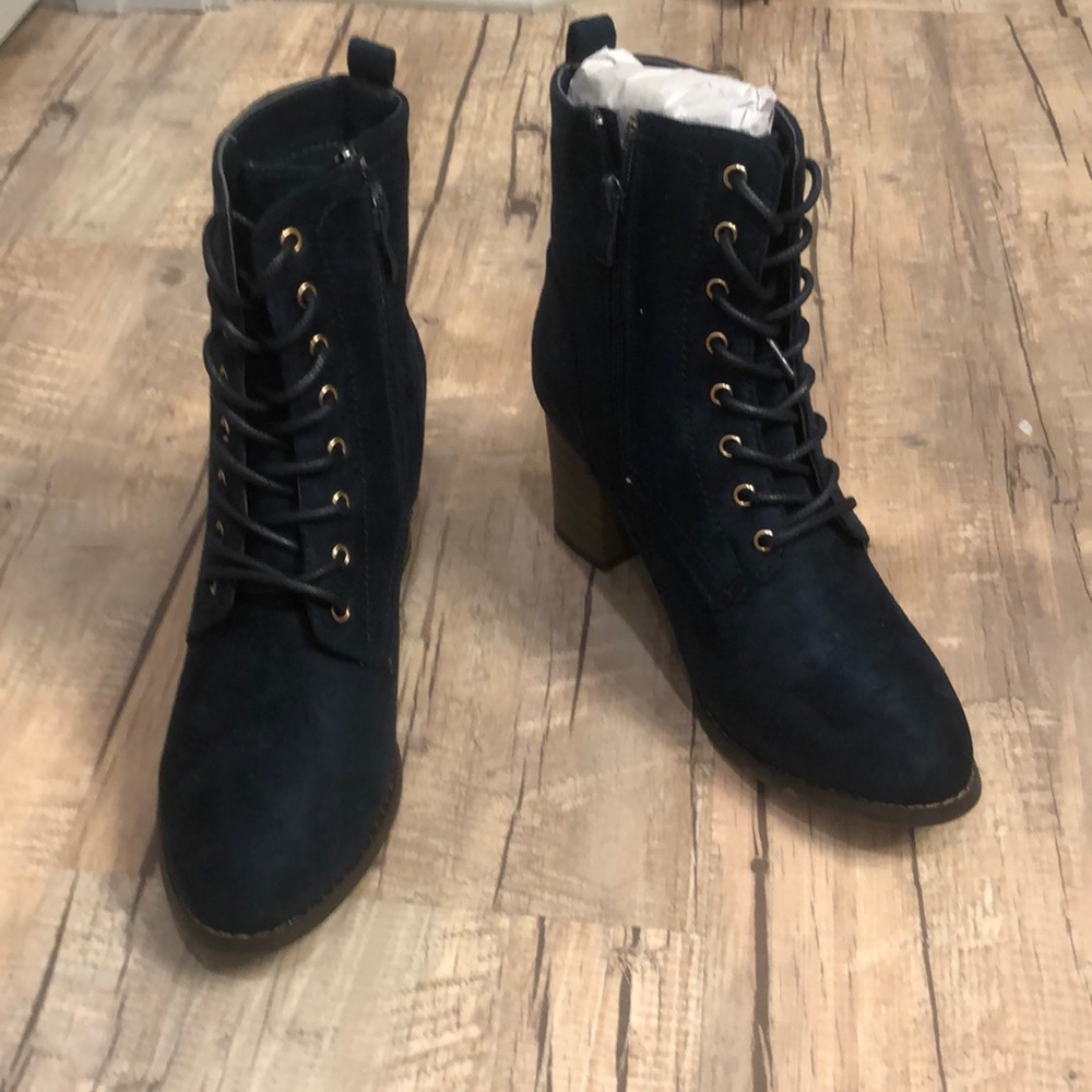 Velvet boots - Picture 3 of 3